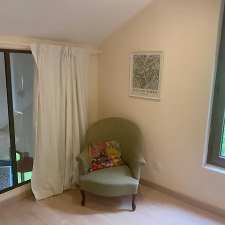 D'hotes -l'atelier Du Presbytere * Seignalens