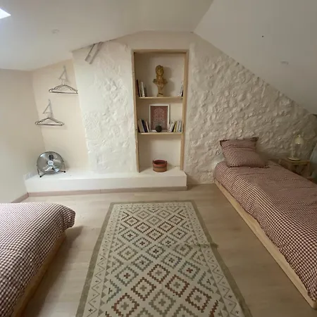Bed & Breakfast D'hotes -l'atelier Du Presbytere