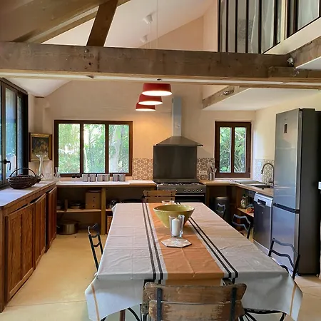 D'hotes -l'atelier Du Presbytere Bed and Breakfast