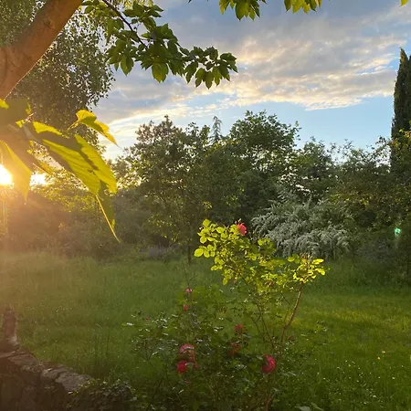 D'hotes -l'atelier Du Presbytere Bed and Breakfast